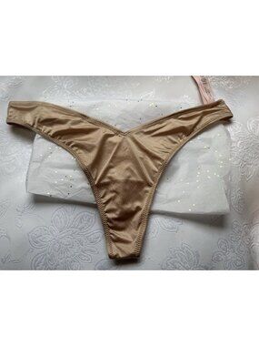 VICTORIA'S SECRET M VERY SEXY High Leg Strappy Thong Panty Gold Hardware NWT